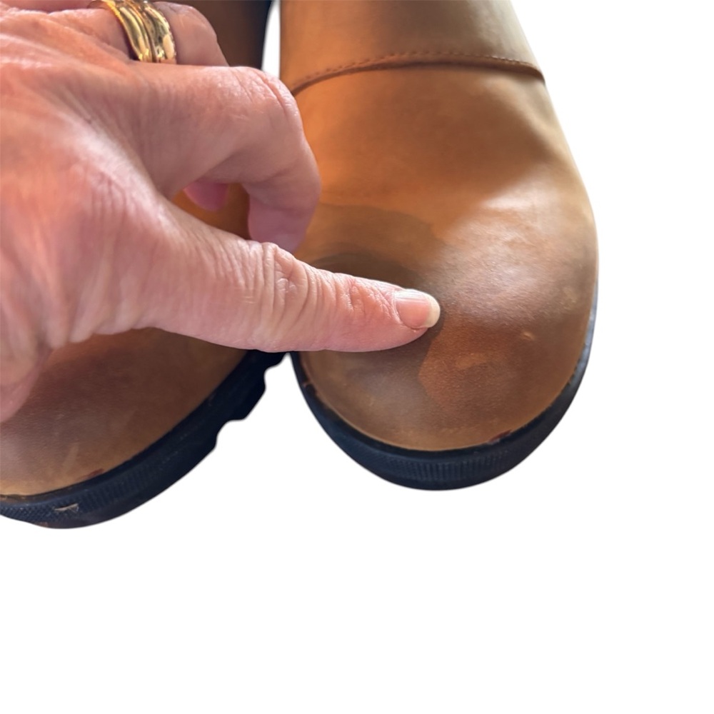 SOREL  Joan Of Arctic Leather
Wedge Chelsea Boots in Carmel Brown White,size 9 - Picture 10 of 12